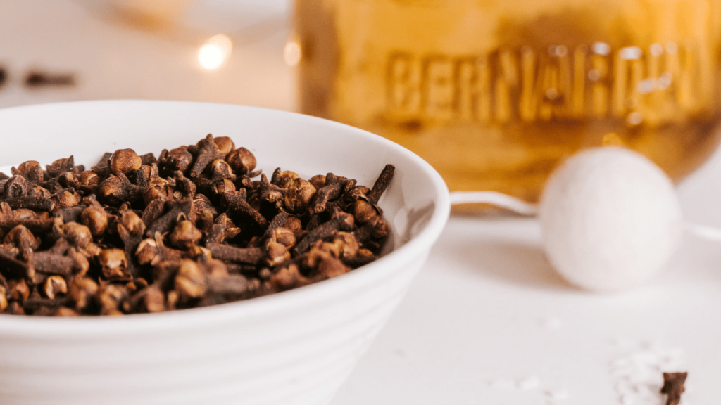 4 Must-Know Holiday Syrup Recipes